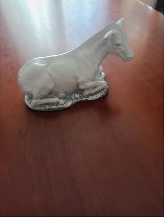 Presépio em tons de branco e prateado