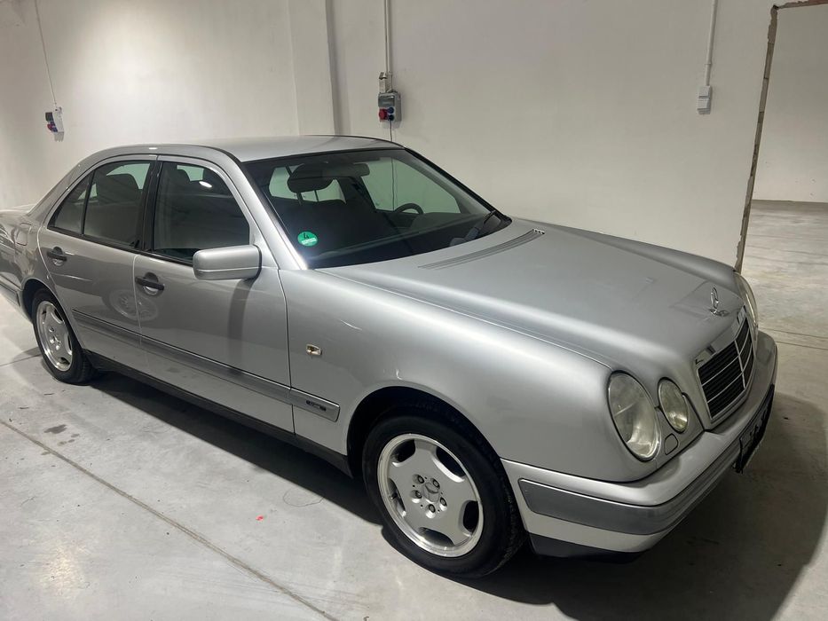 Mercedes-Benz Klasa E Super stan