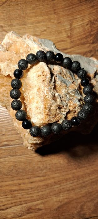 Bransoleta męska z lawy wulkanicznej