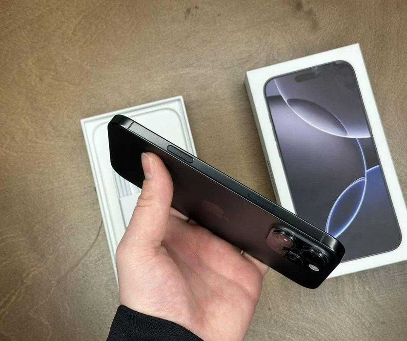 iPhone 16 Pro Max, 256 ГБ