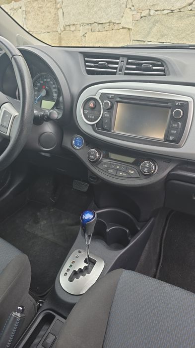 Toyota yaris hibrido