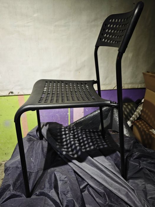 Sprzedam stół do biura lub knajpy i td.