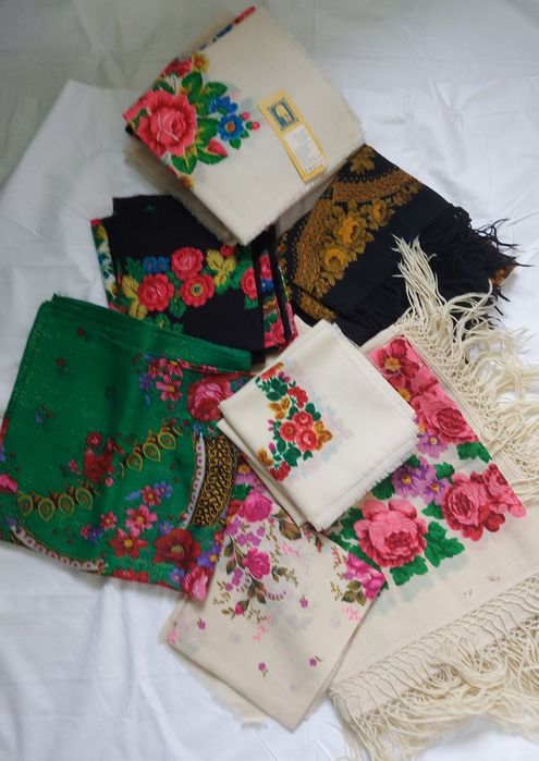 Хустки українські.Ціна за шт.