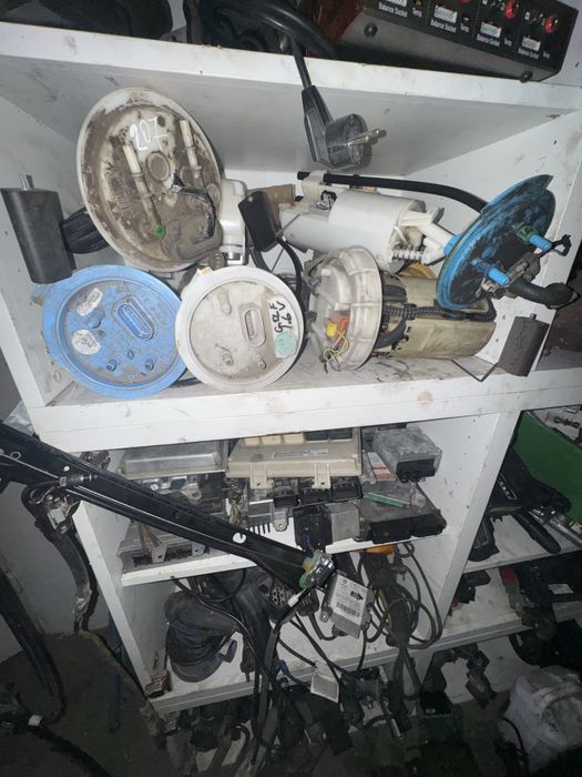 Alternatory, rozruszniki, komputery, sterowniki, turbiny i inne