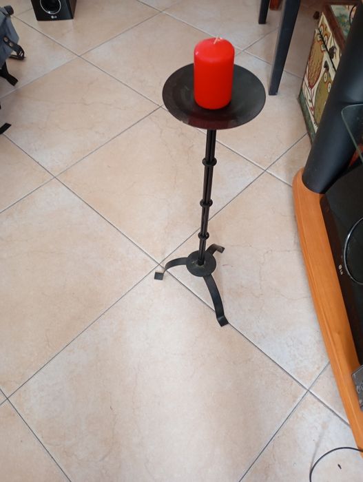 Porta velas de cheiro tipo tripe