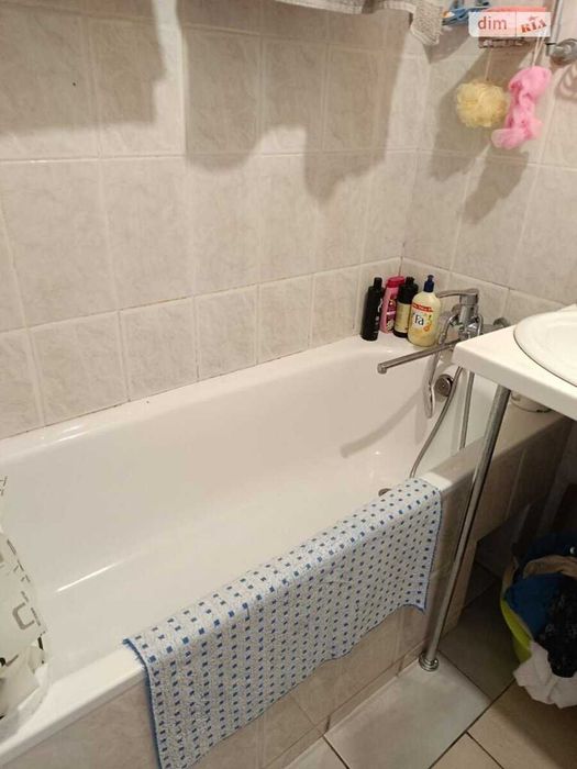 Продається 3-кімнатна квартира Бородинський