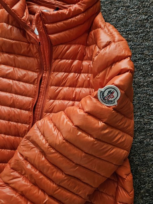 Kurtka puchowa moncler