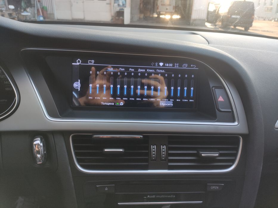 Штатная автомагнитола для Audi A4 8/64GB круговой 360°