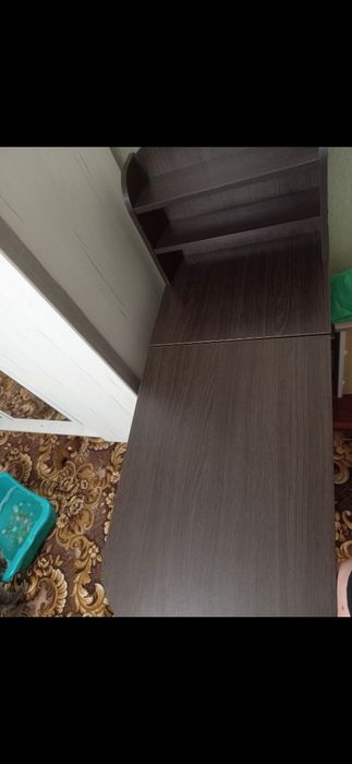 Продам стіл манікюрний