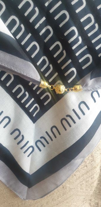 Chusta czarno biała nowa min