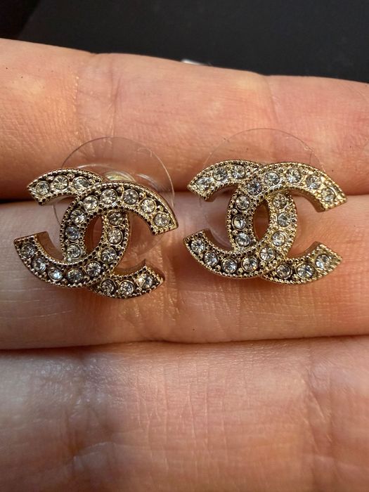 Сережки Chanel маленькі в камінцях