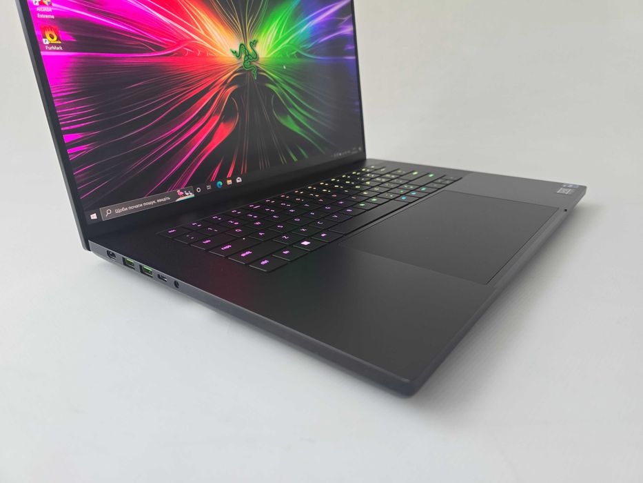 Razer Blade 16 (2023) I9 13950HX/RTX 4080/RAM 32GB/SSD 1TB/Mini-LED