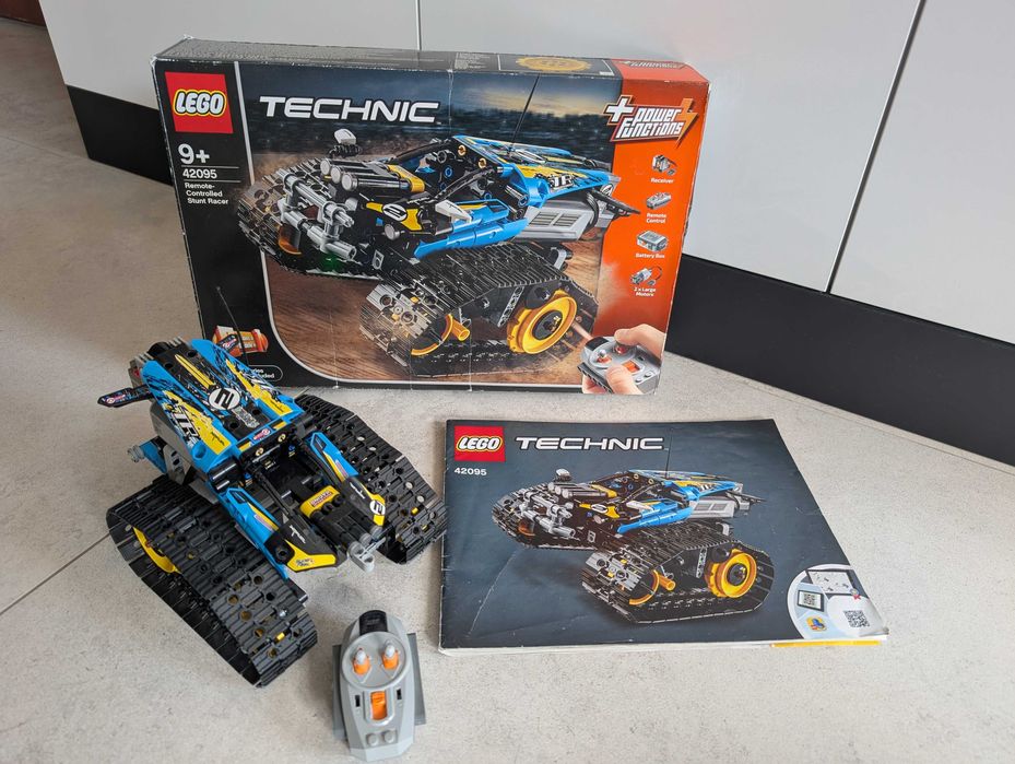 Lego Technic sterowana wyścigówka kaskaderska zestaw 4095