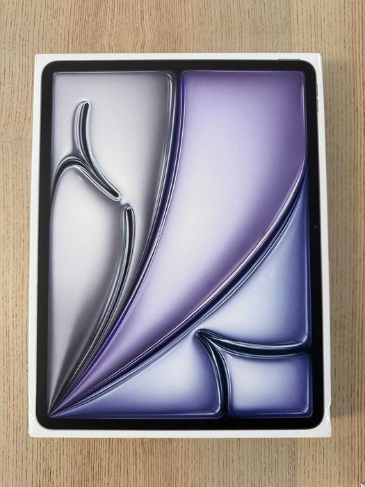 iPad Air APPLE 13'' - 128 GB - Wi-Fi - novo selado e com fatura