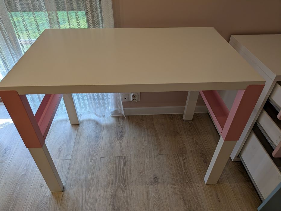 IKEA STUVA + biurko IKEA PAHL – komplet mebli do pokoju dziecięcego