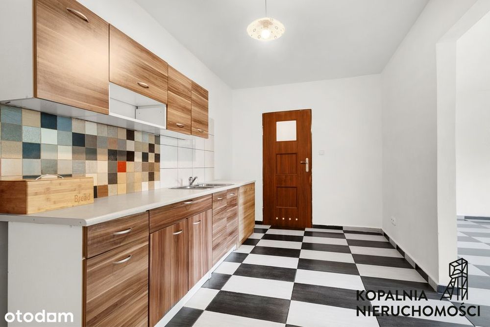 3 pok. kamienica centralne balkon 1 piętro