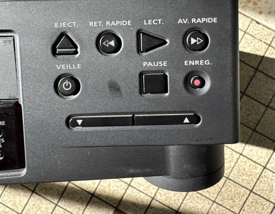 Philips/Magnetoscope VHS Player – Fully Functional – Sharp Image64550769242883124