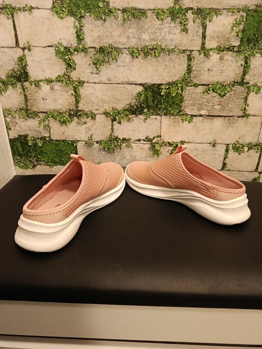Buty bez pięt w rozmiarze 37