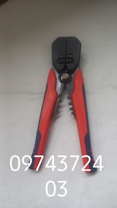 Клещи (стриппер) для снятия изоляции.