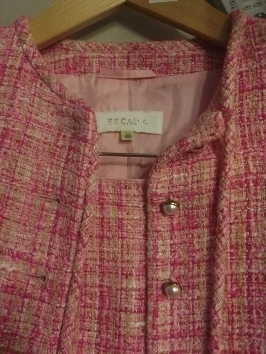 Женский костюм Escada