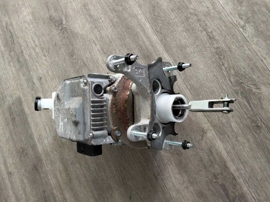 Вакуумний підсилювач гальм Nissan Leaf 2015-2018 EAC103503A Розбірка