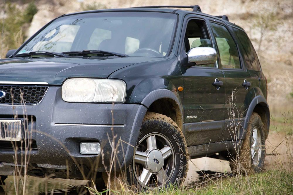 Ford Maverick 2.0 XLT 124KM B+G napęd 4x4 klimatyzacja