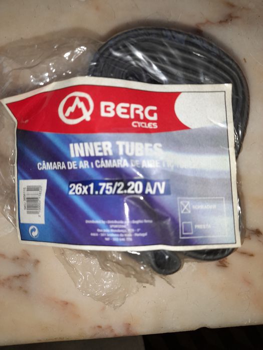 Camara de ar Berg nova a estrear roda 266 e cadeado bicicleta  novo es