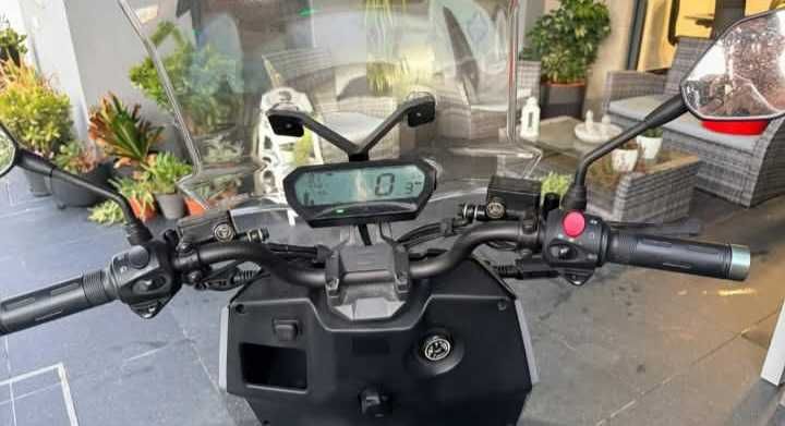 Scooter eletrica Super Soco Cpx 125cm3