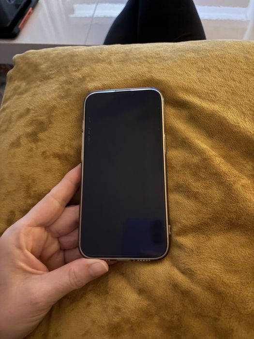Iphone 13  Różowy