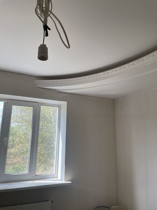 Продаж двоповерхового будинку