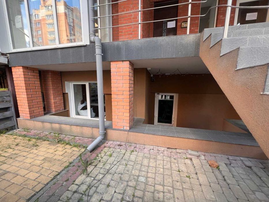 Оренда комерційного приміщення Ірпінь, центр,  65 кв.м. з ремонтом