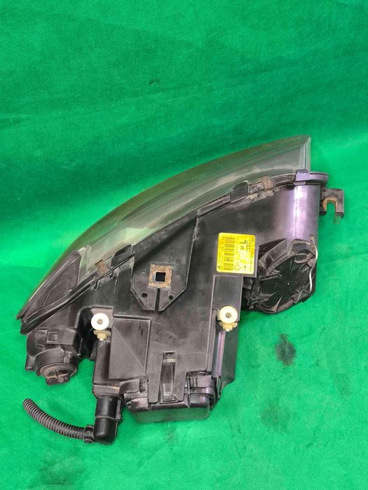 Ótica / Farol Esquerdo AUDI A3 Sportback 8P0941003L (OEM) | 0301206601 (OEM)