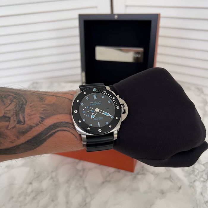 часы мужские Panerai Submersible Panerai Luminor