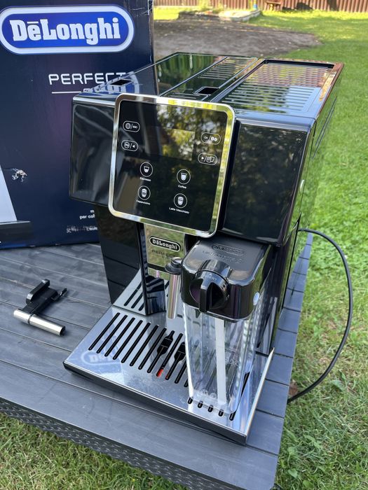 Кавоварка Delonghi Perfecta EVO 2021 року гарантія, та післягарантійна підтримка
