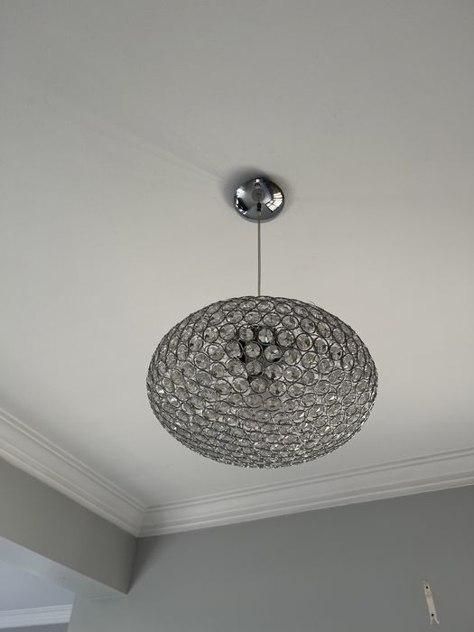 2 Candeeiros suspensos