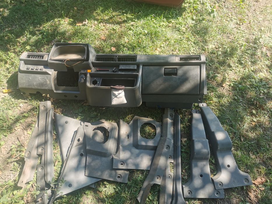 Продам двері ваз 2107