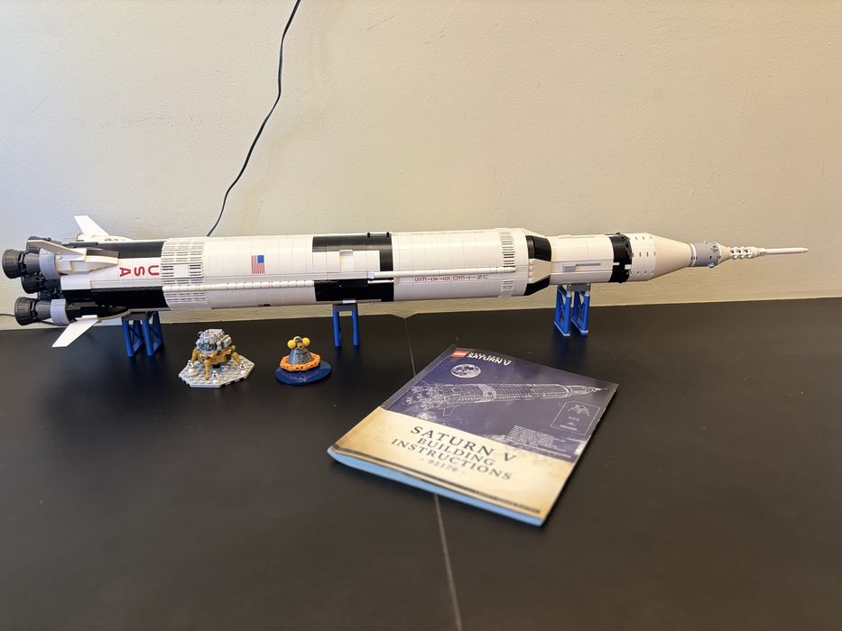Lego rakieta Saturn V