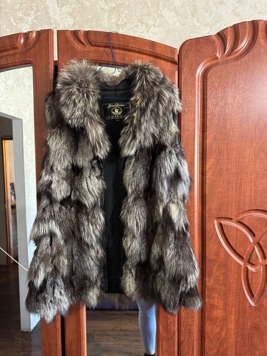 Продам натуральную жилетку