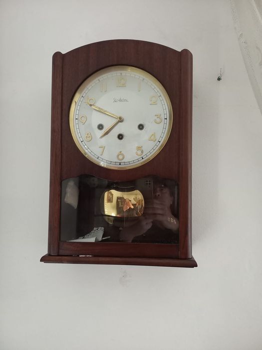 Relogio de parede a corda