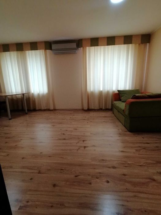 Продам квартиру 106 кв.м. низ пр. Поля/Антоновича/парк Глобы/школа Планета счастья