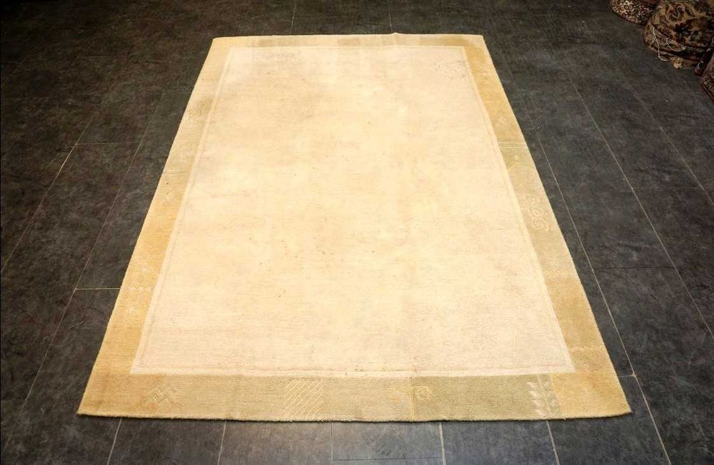 Elegante e suave Tapete do NEPAL, Lã s/Algodão, manual, com 236x172 cm