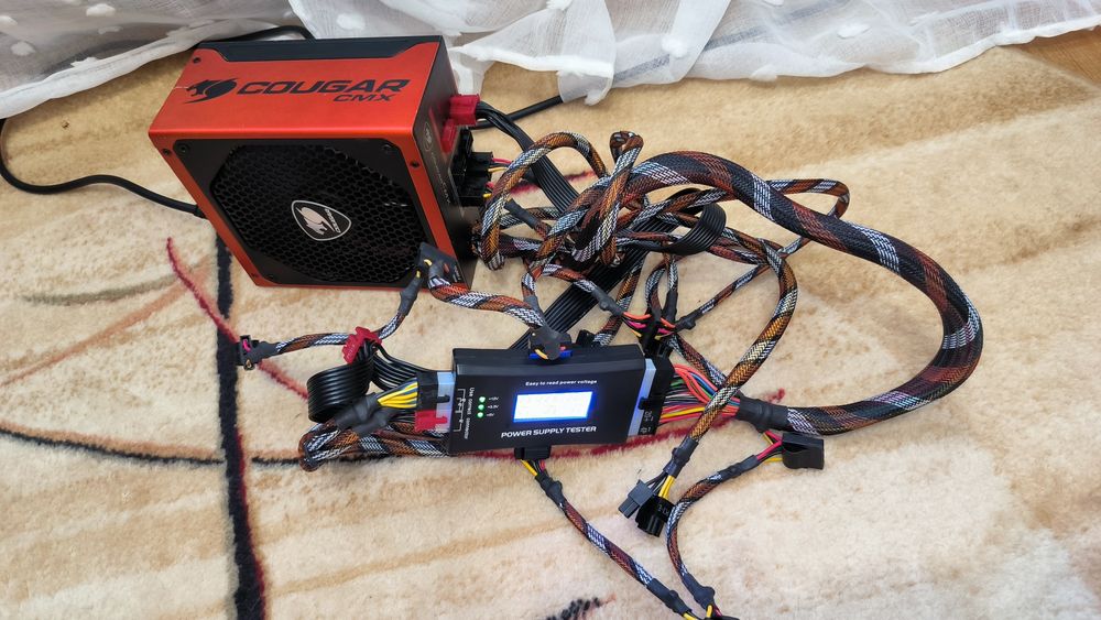 Cougar CMX 700W Напівмодульний блок  Рідна пломба  гарний стан Ультимативний rtx gtx gt gaming oc rx