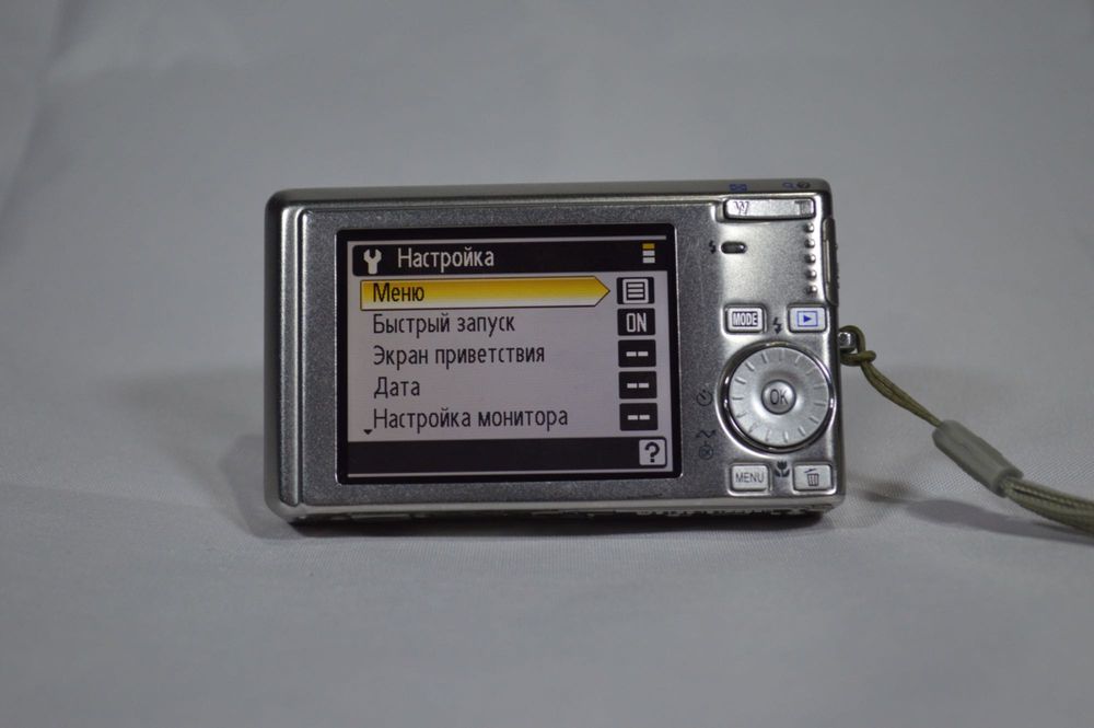 Nikon Coolpix S500 7.1MP 3x Zoom Full HD стильний металевий корпус/ 3x оптичний зум