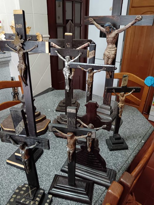 Crucifixos Antigos