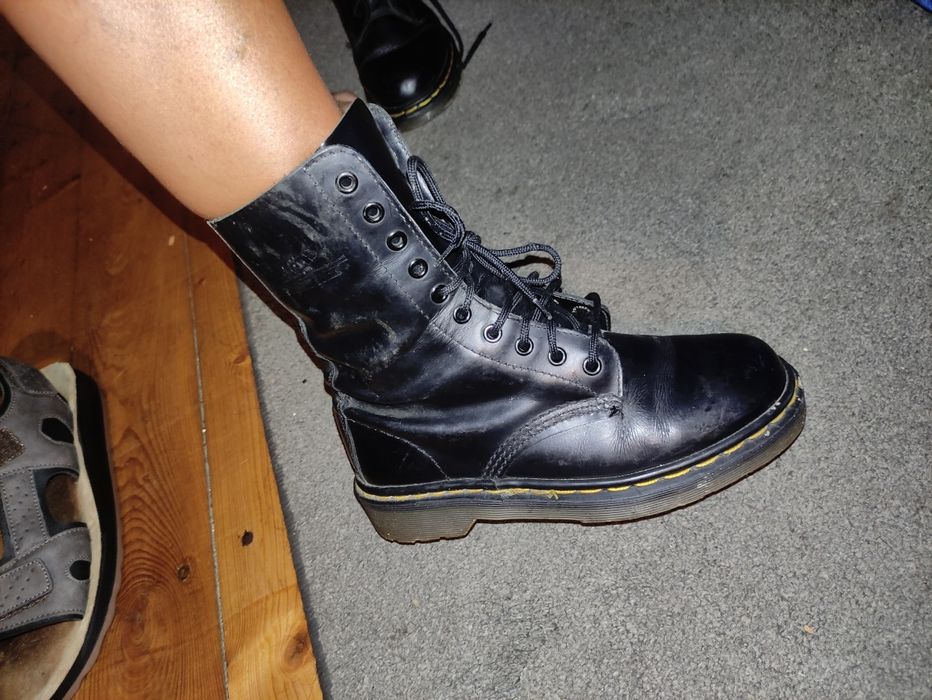Dr . Martens glany,, trapery czarne na 10 dziurek 37