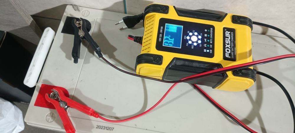 Акумуляторна батарея 12V Jarret 250Ah.