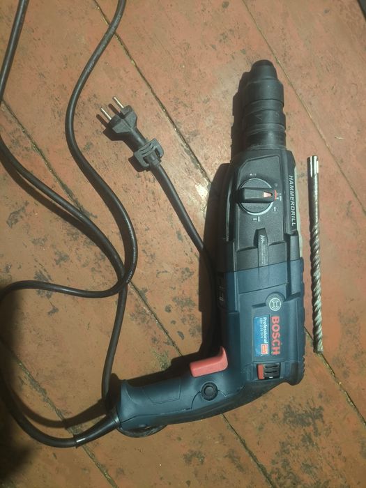 Електро інструмент