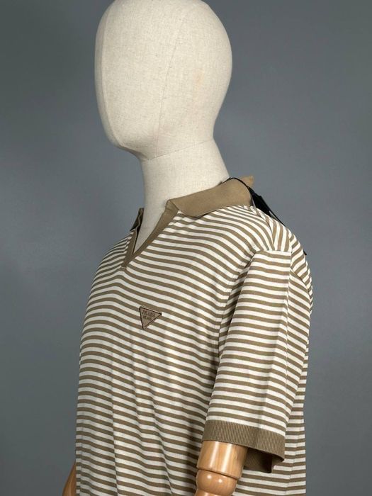 Чоловіче поло prada