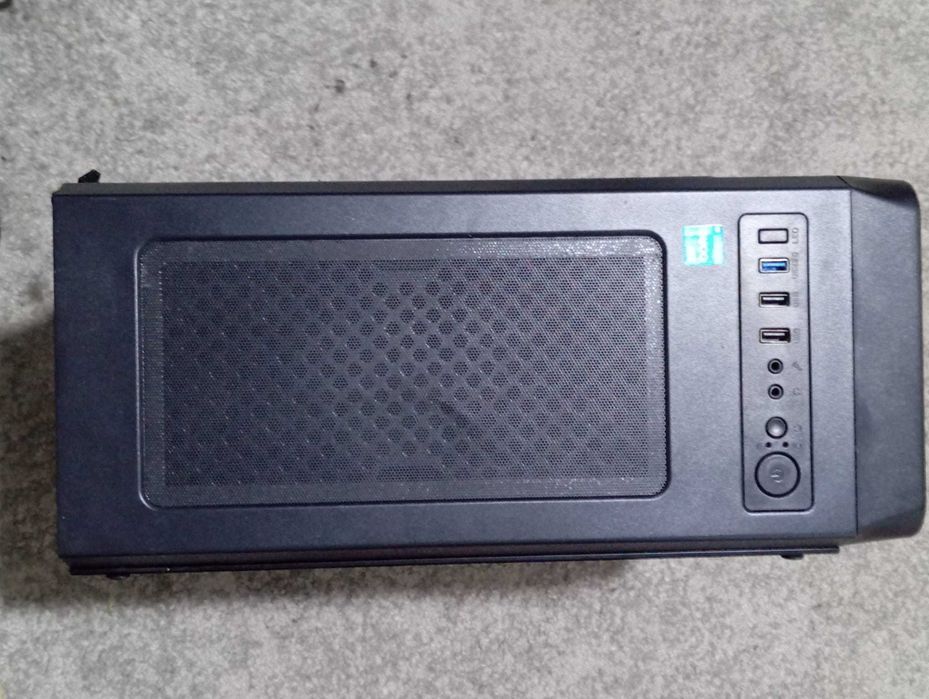 Computer Case446928577217832960