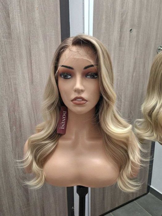 Kręcona peruka blond ombre na koronkowej siatce Lace Front Wig